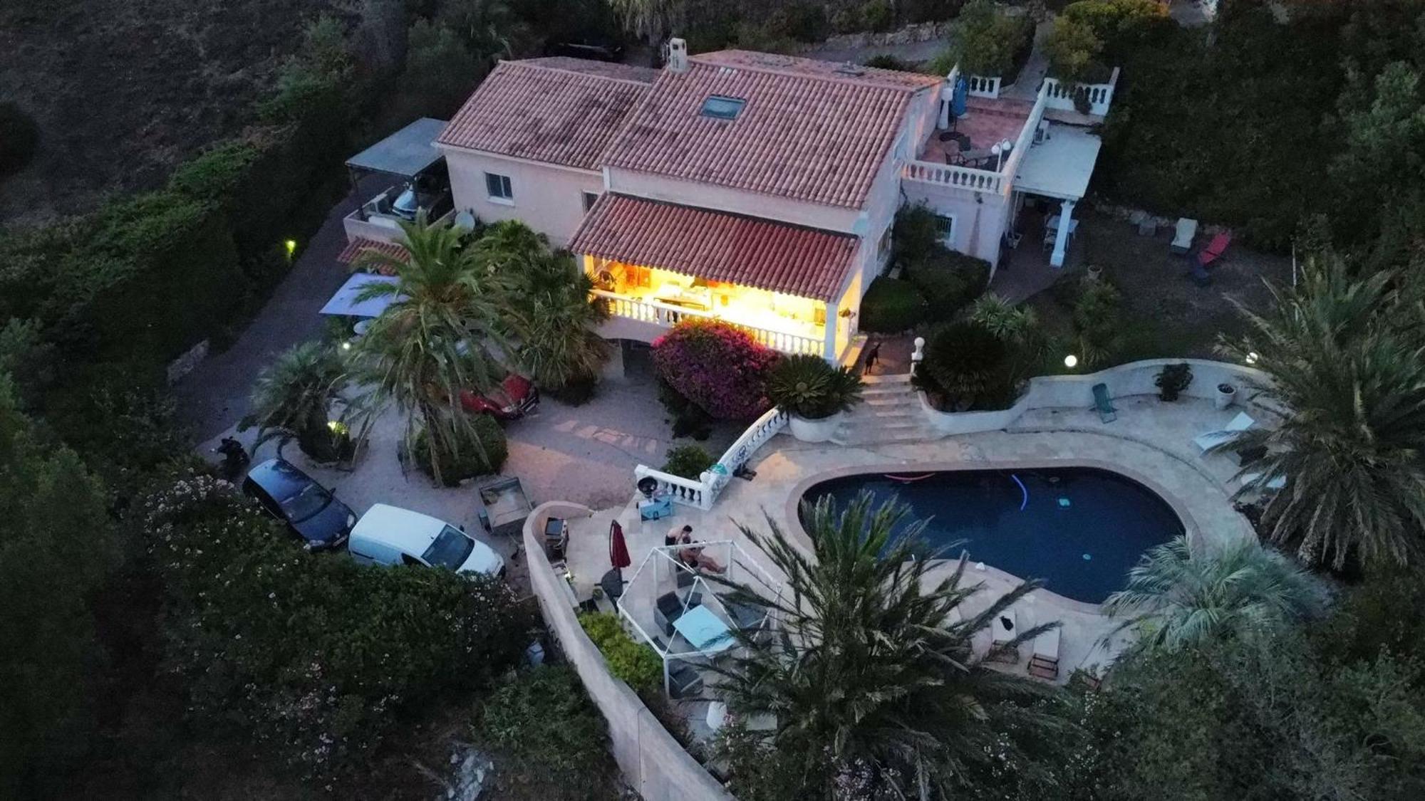 L'Oasis-Les Issambres Bed & Breakfast エクステリア 写真