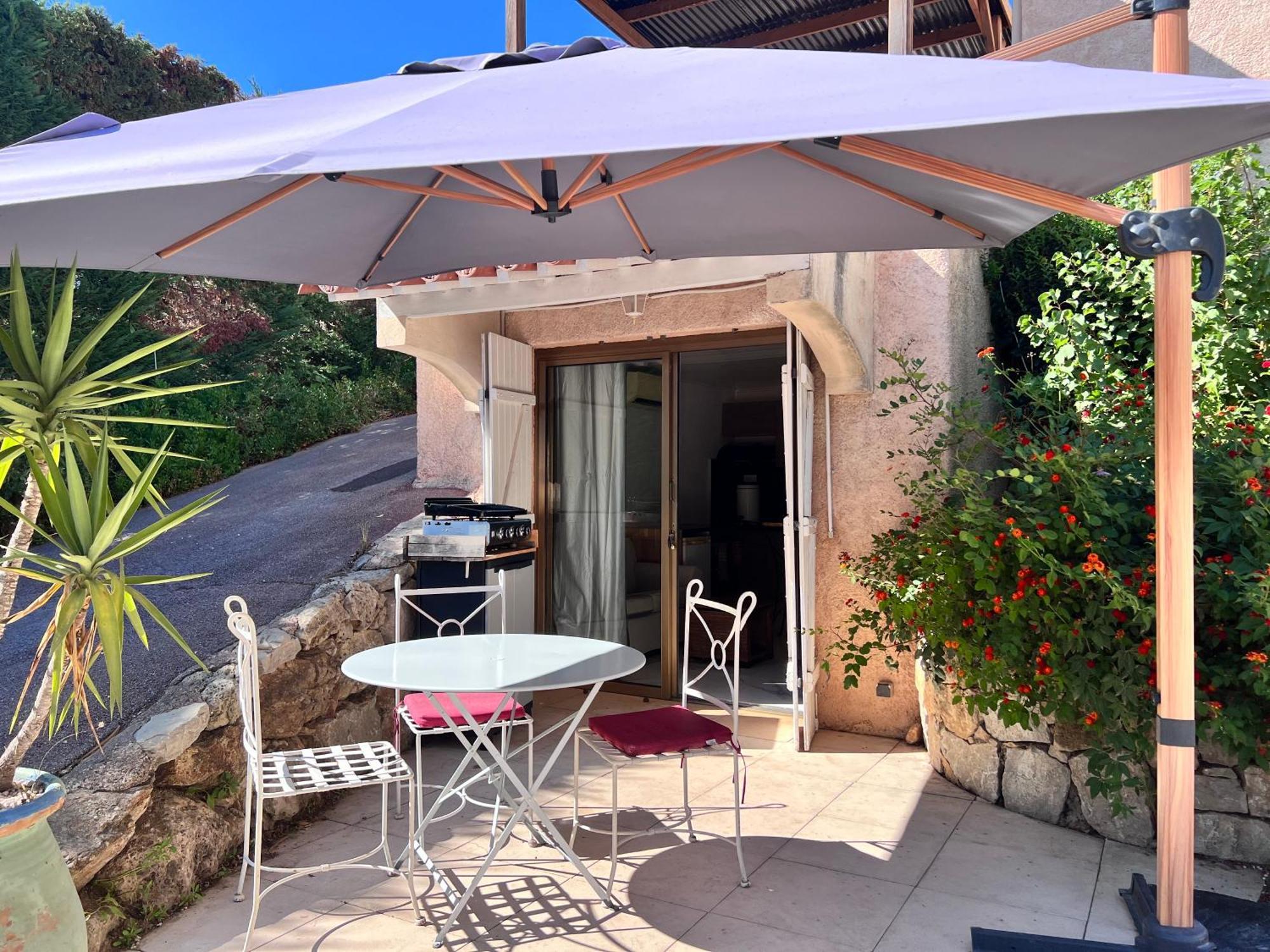 L'Oasis-Les Issambres Bed & Breakfast エクステリア 写真